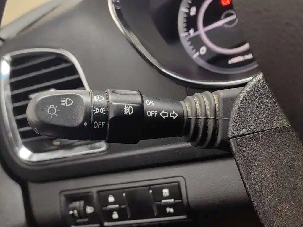 Baojun 560 2015 2015 1.8L Manual Luxury
