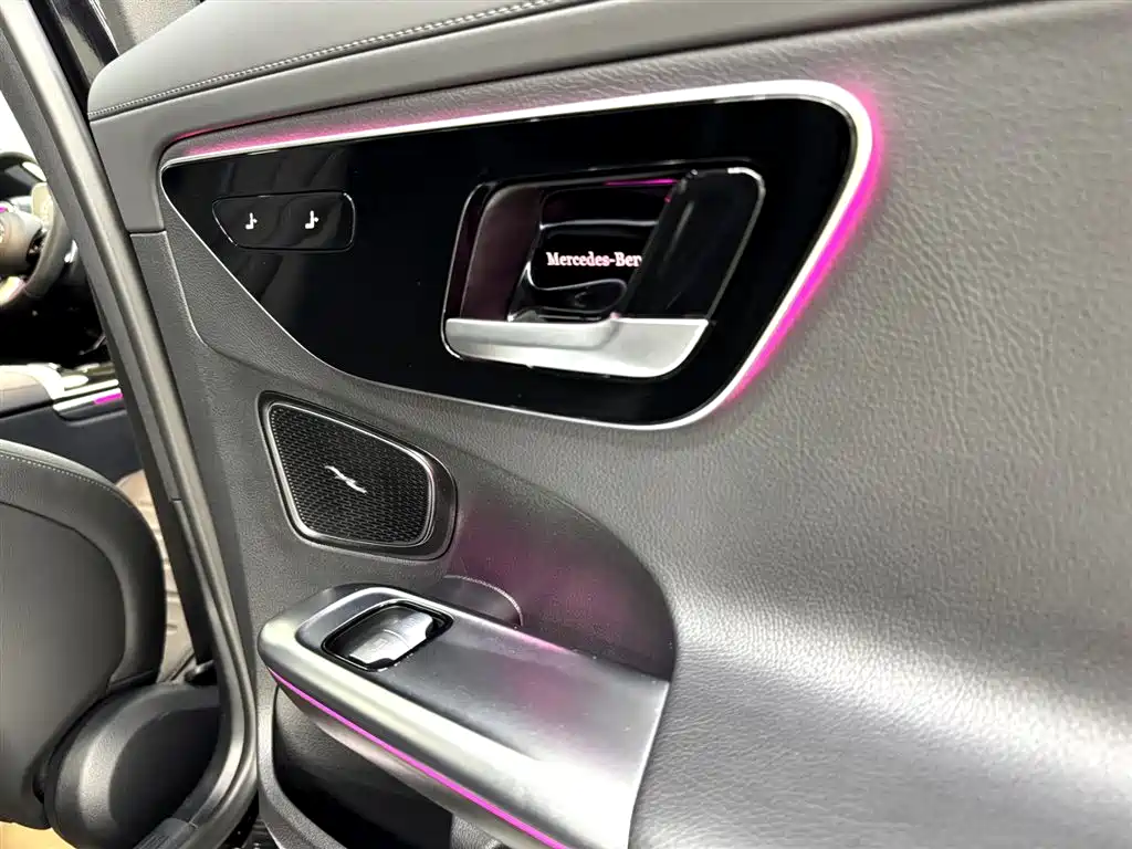 Mercedes-Benz C-Class 2024 C 260 L Sport фото 17