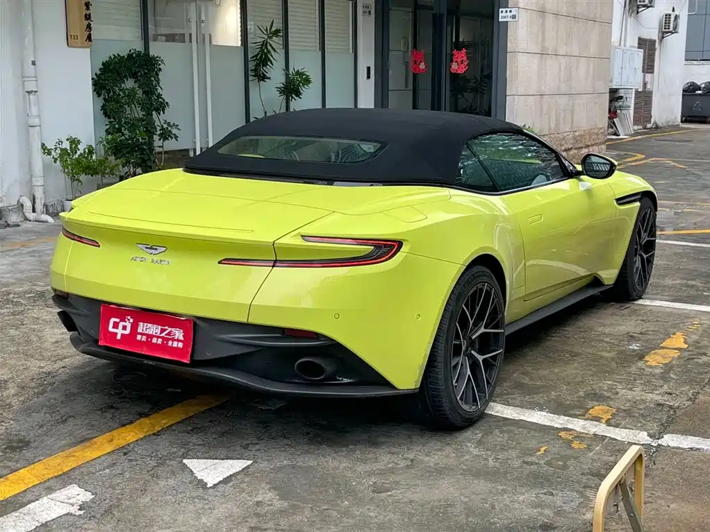 Aston Martin DB11 2019 2019 4.0T V8 Volante