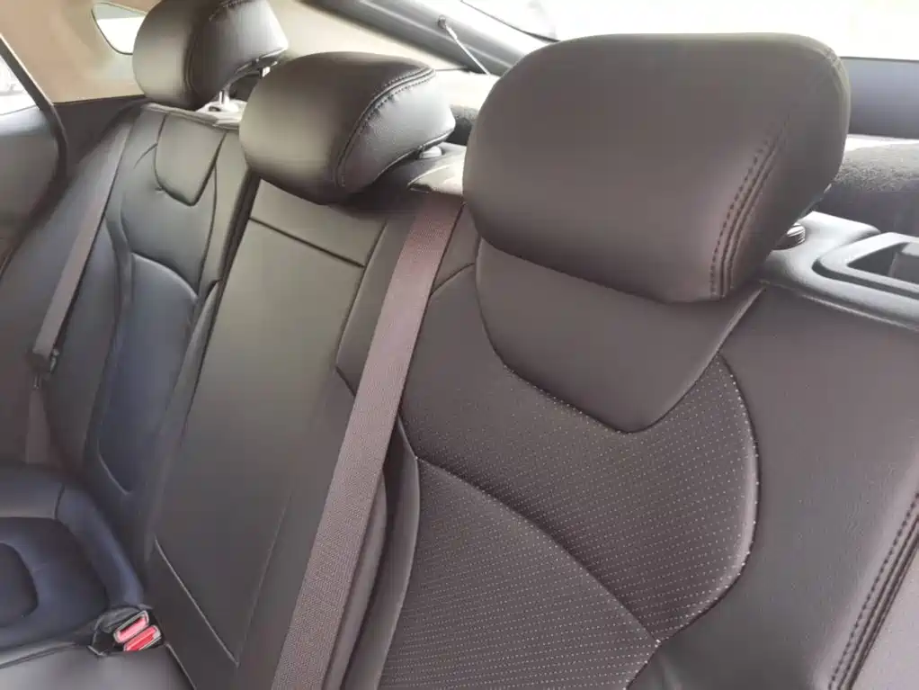 Фото 6 - Besturn B70