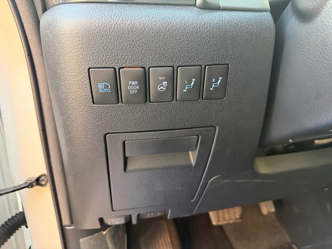 Toyota Vellfire 2019 2019 Hybrid 2.5L HV Premium Edition