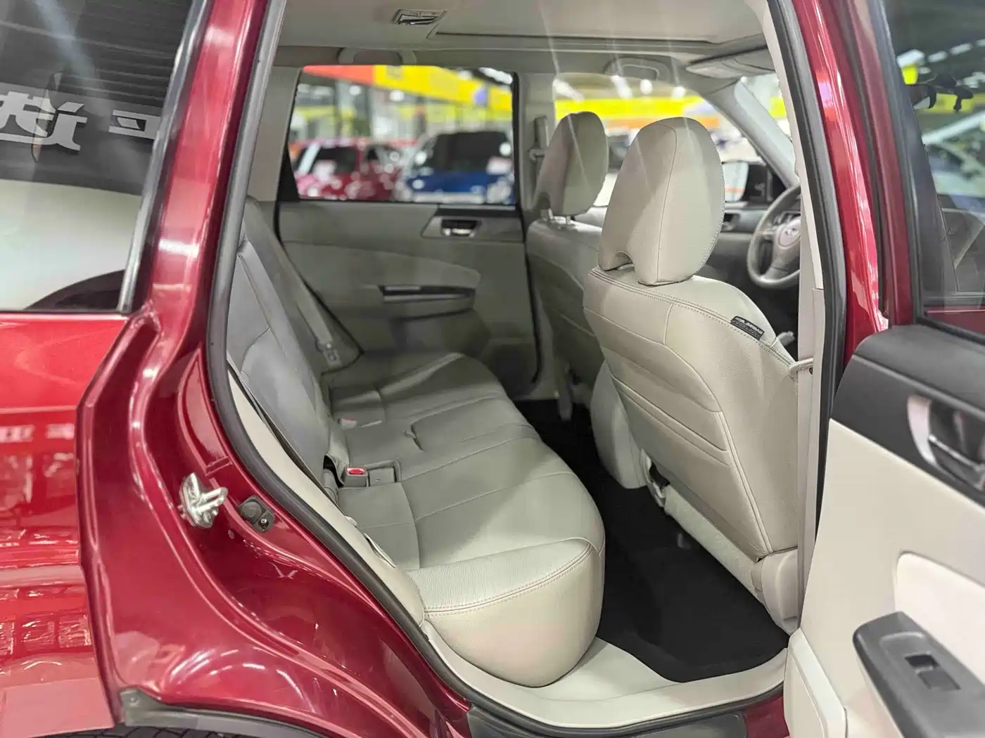 Subaru Forester 2011 2.5XS Automatic Luxury Edition фото 25