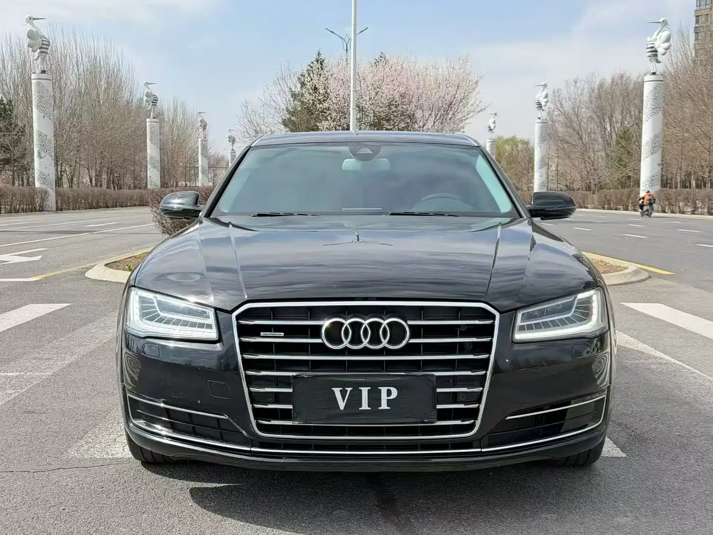 Audi A8 2014 A8L 45 TFSI quattro Luxury фото 2