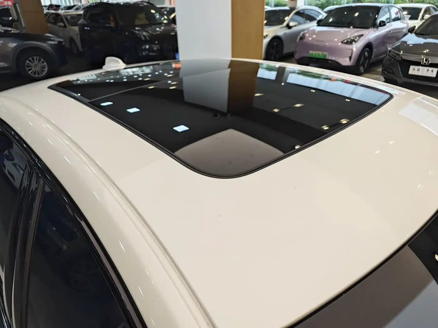 Фото 36 - Volvo S90