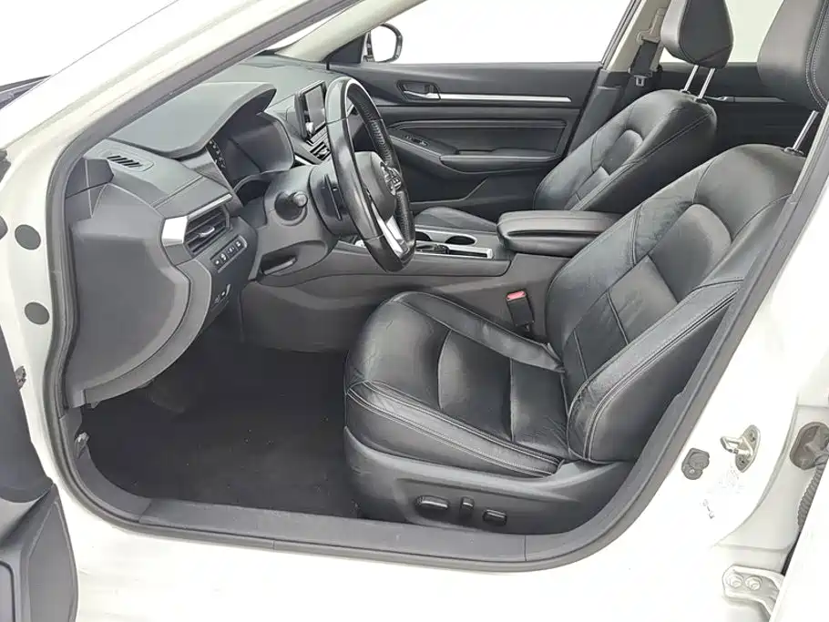 Photo 9 - Nissan Teana