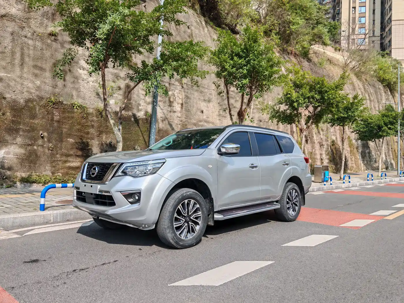 Nissan Terra 2019 2018 2.5L Automatic 4WD Luxury Edition