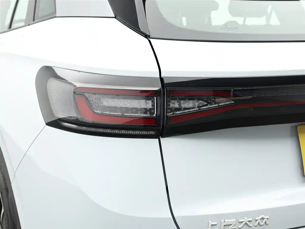 Volkswagen ID.4 X 2022 Pure Long Range Edition фото 7