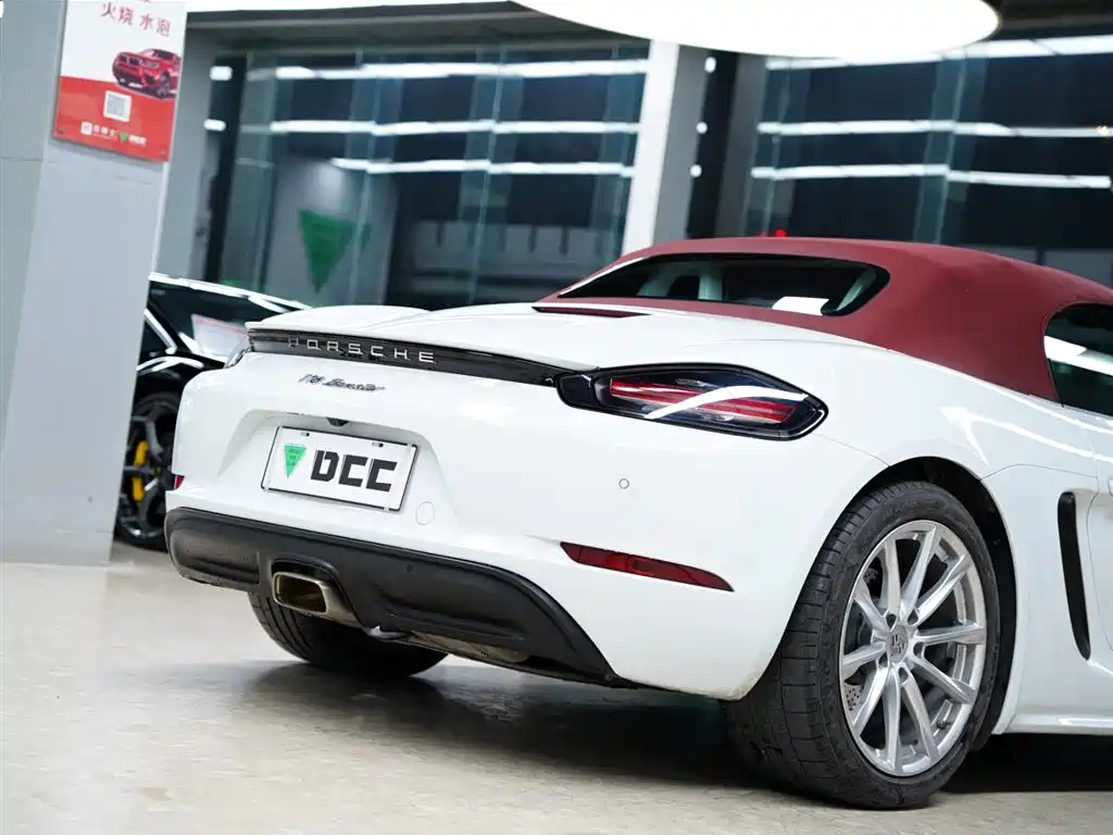 Porsche 718 2022 Boxster 2.0T фото 6