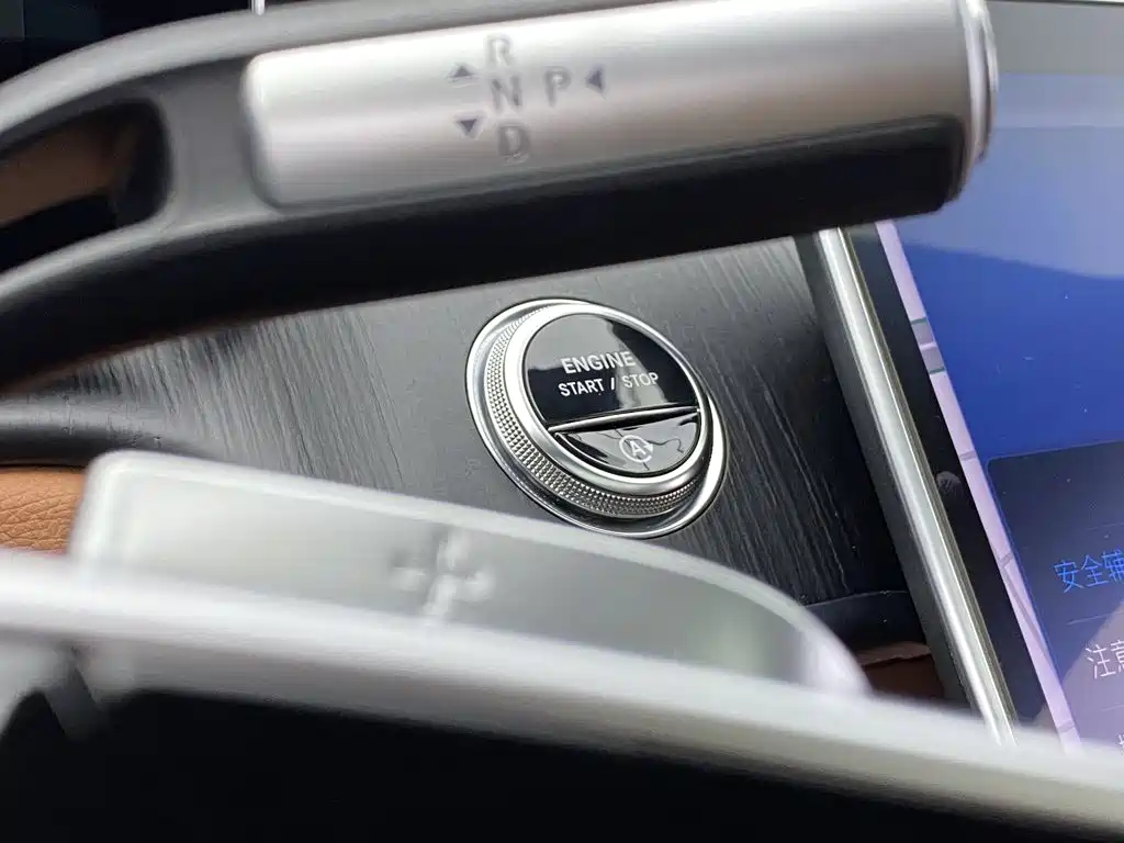 Фото 21 - Mercedes-Benz S-Class