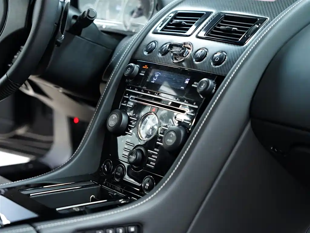 Aston Martin DBS 2010 2009 6.0 Touchtronic Coupe
