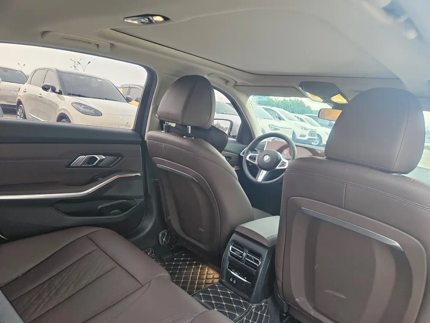 BMW i3 2022 eDrive 35 L фото 11
