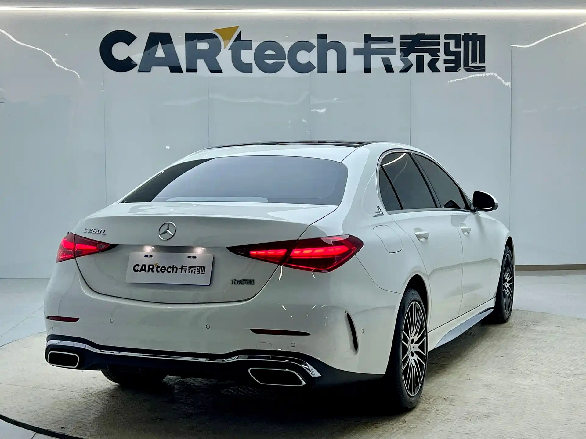 Фото 5 - Mercedes-Benz C-Class