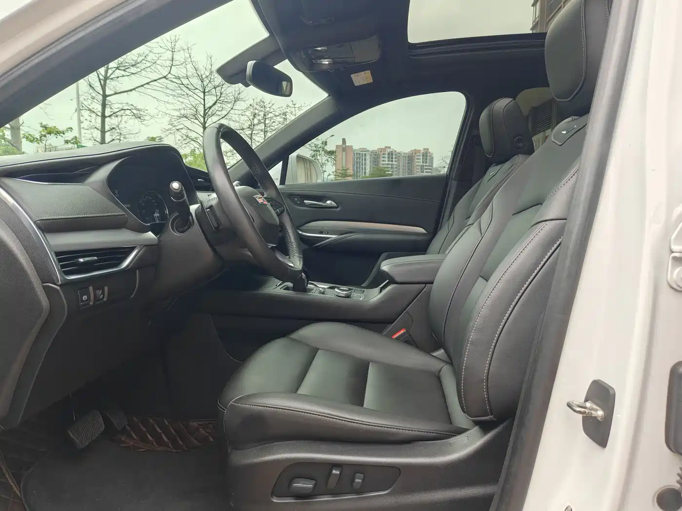 CADILLAC XT4