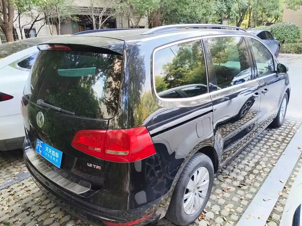 Фото 2 - Volkswagen Sharan