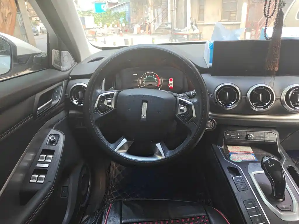 WEY VV6 2020 2020 2.0T 2WD Smart Enjoy+