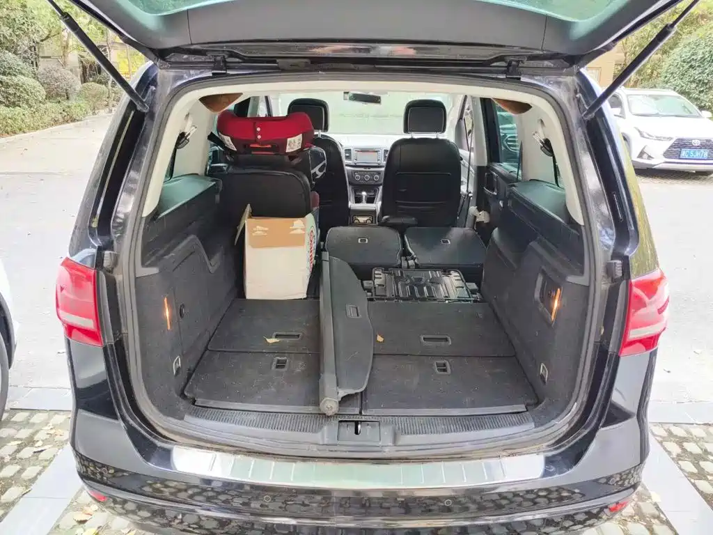 Фото 5 - Volkswagen Sharan