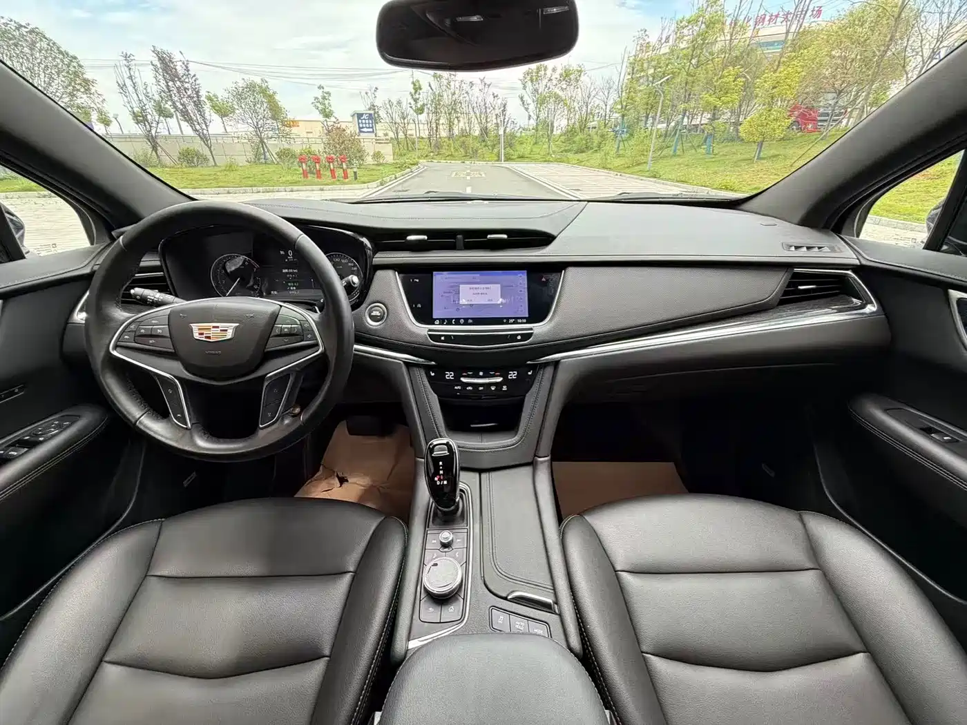 Cadillac XT5 2022 2.0T 2WD Luxury фото 5