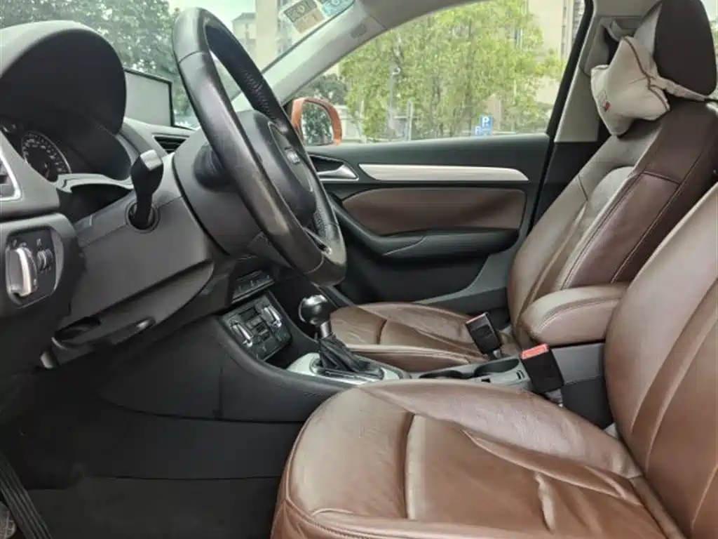 Audi Q3 2015 35 TFSI quattro Comfort фото 9