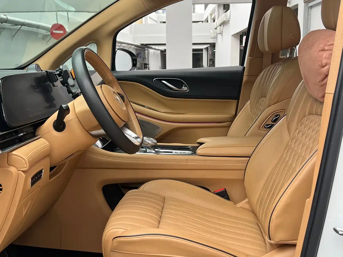 Voyah Auto Voyah Dreamer 2022 Low-carbon Dream+Smart Package фото 4