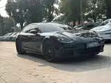 Photo 3 - Porsche Panamera
