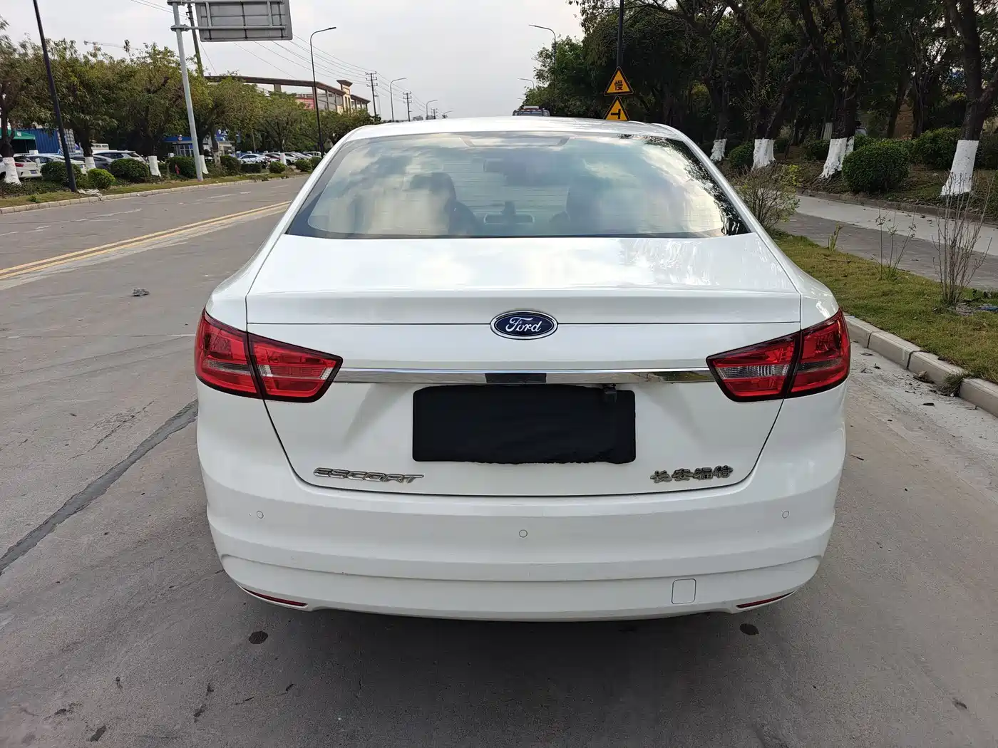 Ford Escort 2015 2015 1.5L Automatic Fashion
