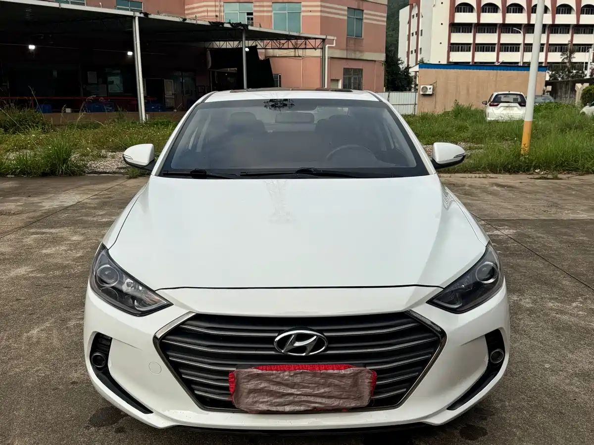 Hyundai Elantra 2016 Model 1.6L Automatic Smart Elite фото 2