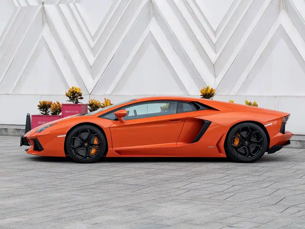 Lamborghini Aventador 2012 2011 LP 700-4