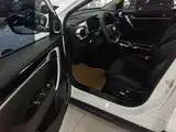 Фото 16 - Geely Coolray