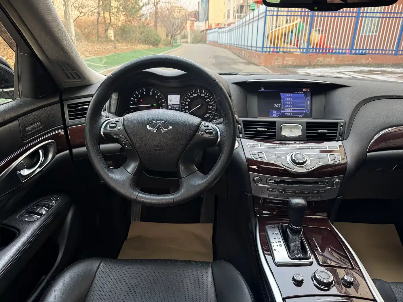 Infiniti Q70 2015 Q70L 3.5L Hybrid Premium фото 15