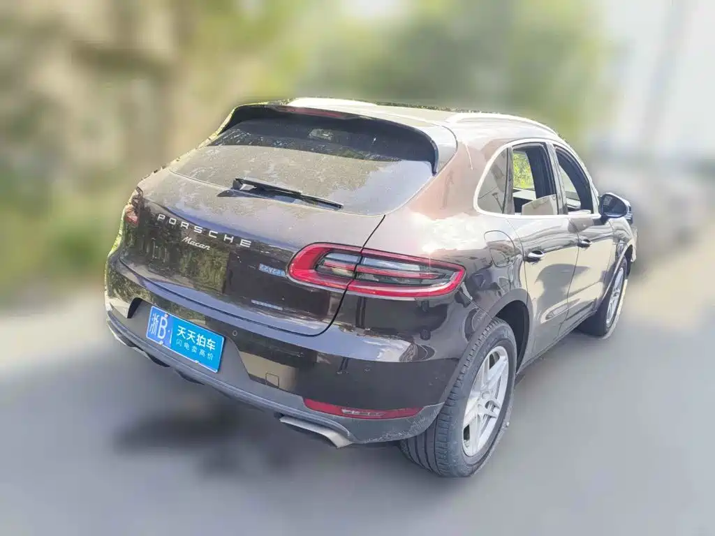 صورة 5 - Porsche Macan