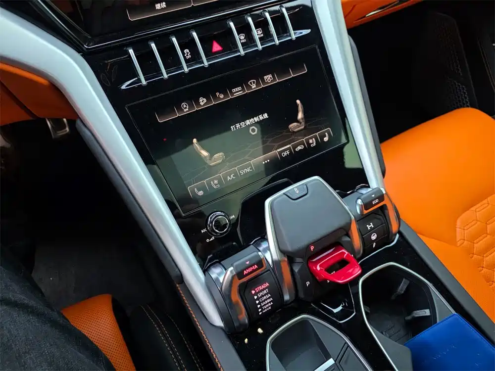 Lamborghini Urus 2021 4.0T V8 фото 6