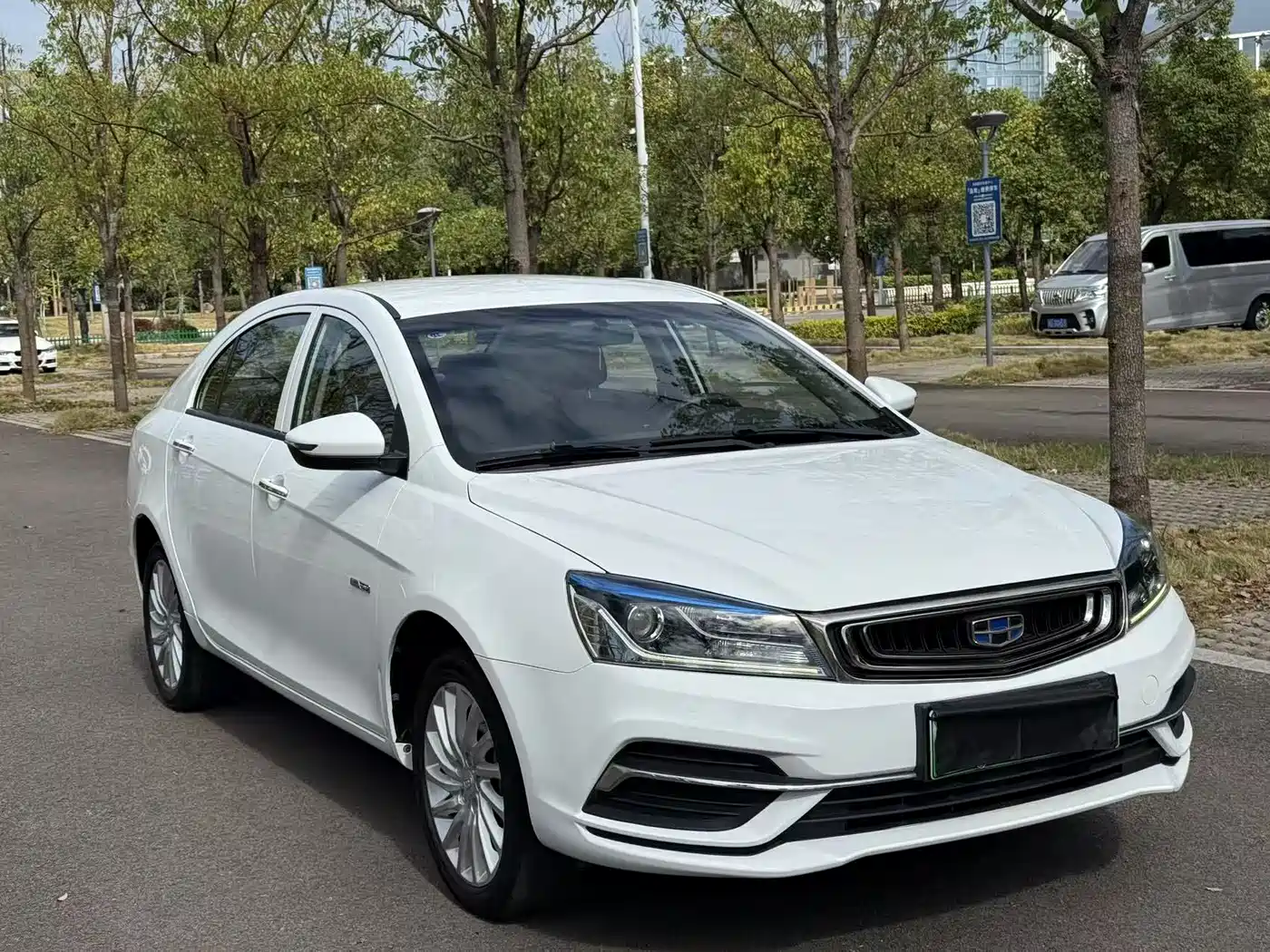 GEELY AUTOMOBILE EMGRAND NEW ENERGY