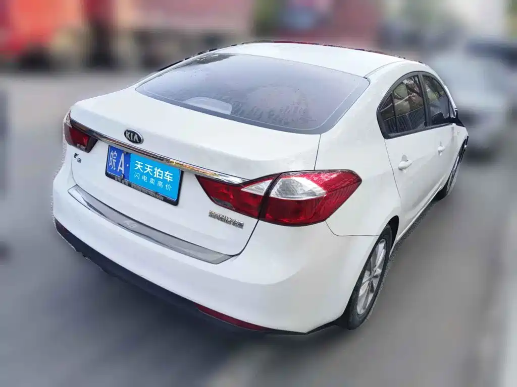 صورة 2 - Kia K3