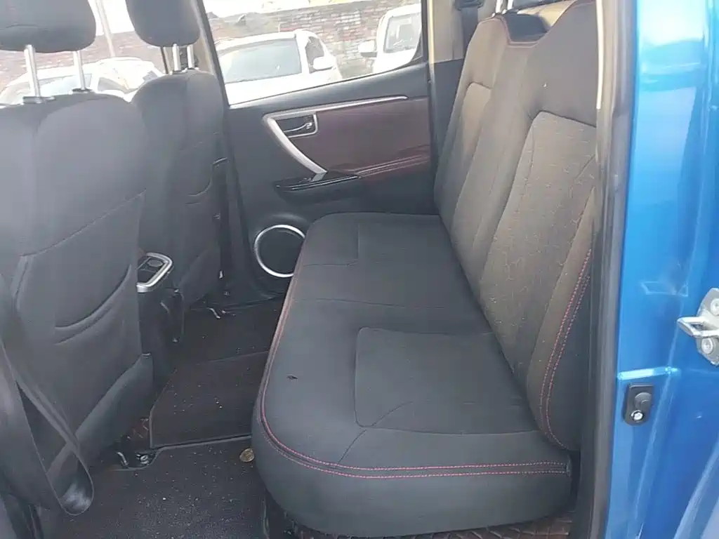 Huanghai Huanghai·Great Bull 2022 2022 2.8T Pioneer Manual Diesel 4WD Value Flatbed JE493ZLQ6H