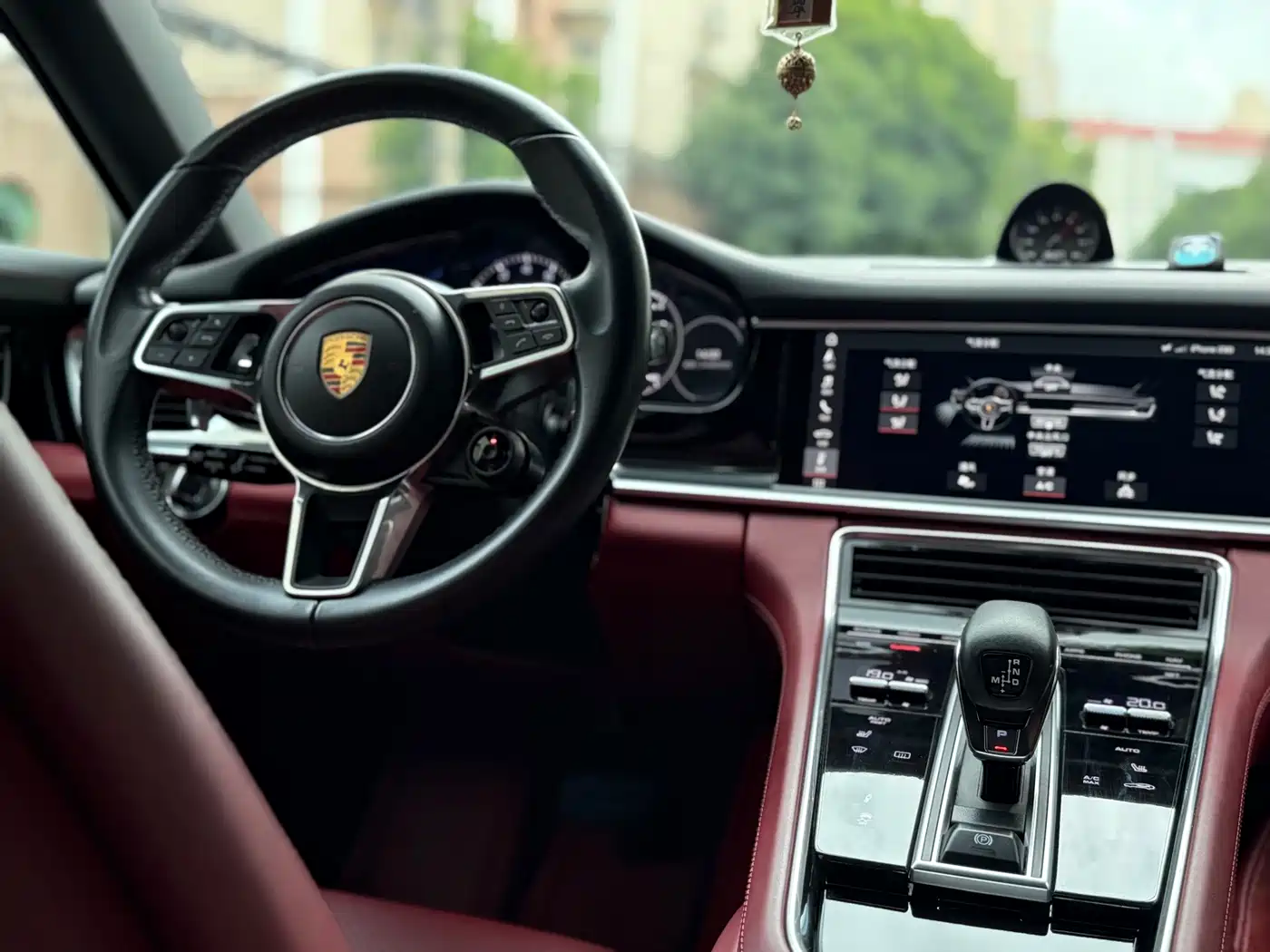 Porsche Panamera 2017 Panamera 4 Sport Turismo 3.0T фото 30