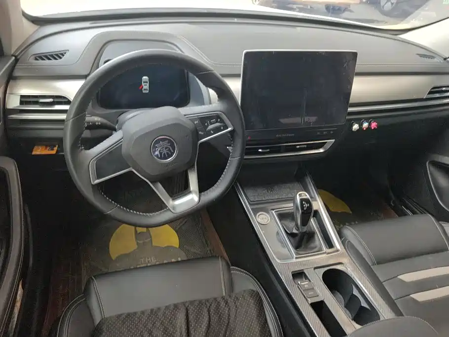 BYD Qin Pro 2019 2018 1.5TI Automatic Smart Connected Fashion Edition