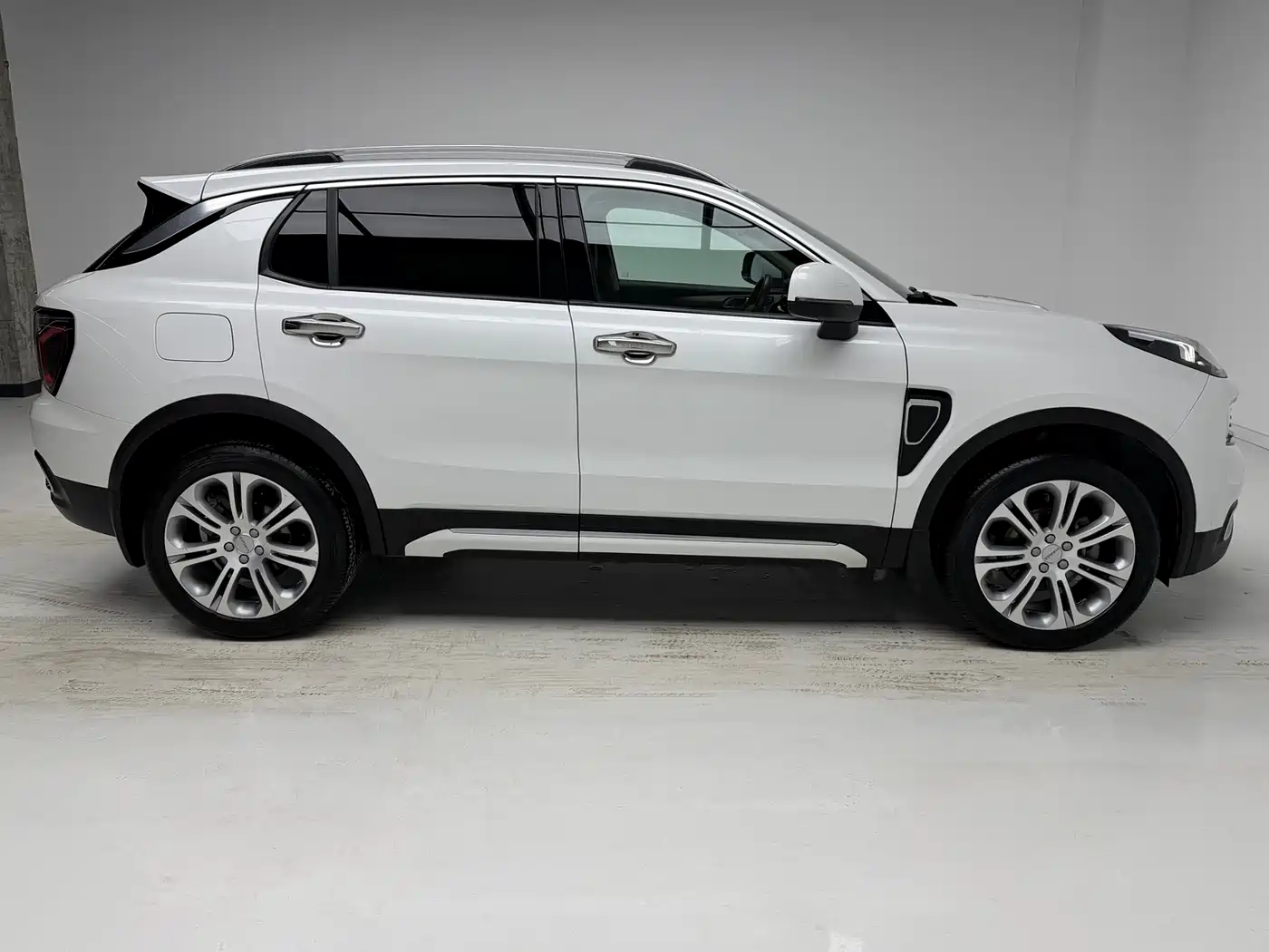 Lynk & Co 01 2019 2.0T 2WD Type Pro Version China VI фото 7