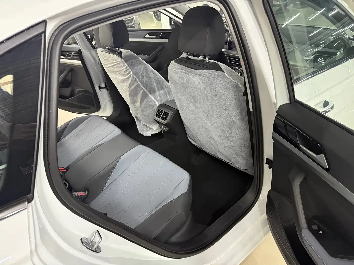 Volkswagen Lavida 2026 2026 1.5L Auto Starlight 5 Million Edition