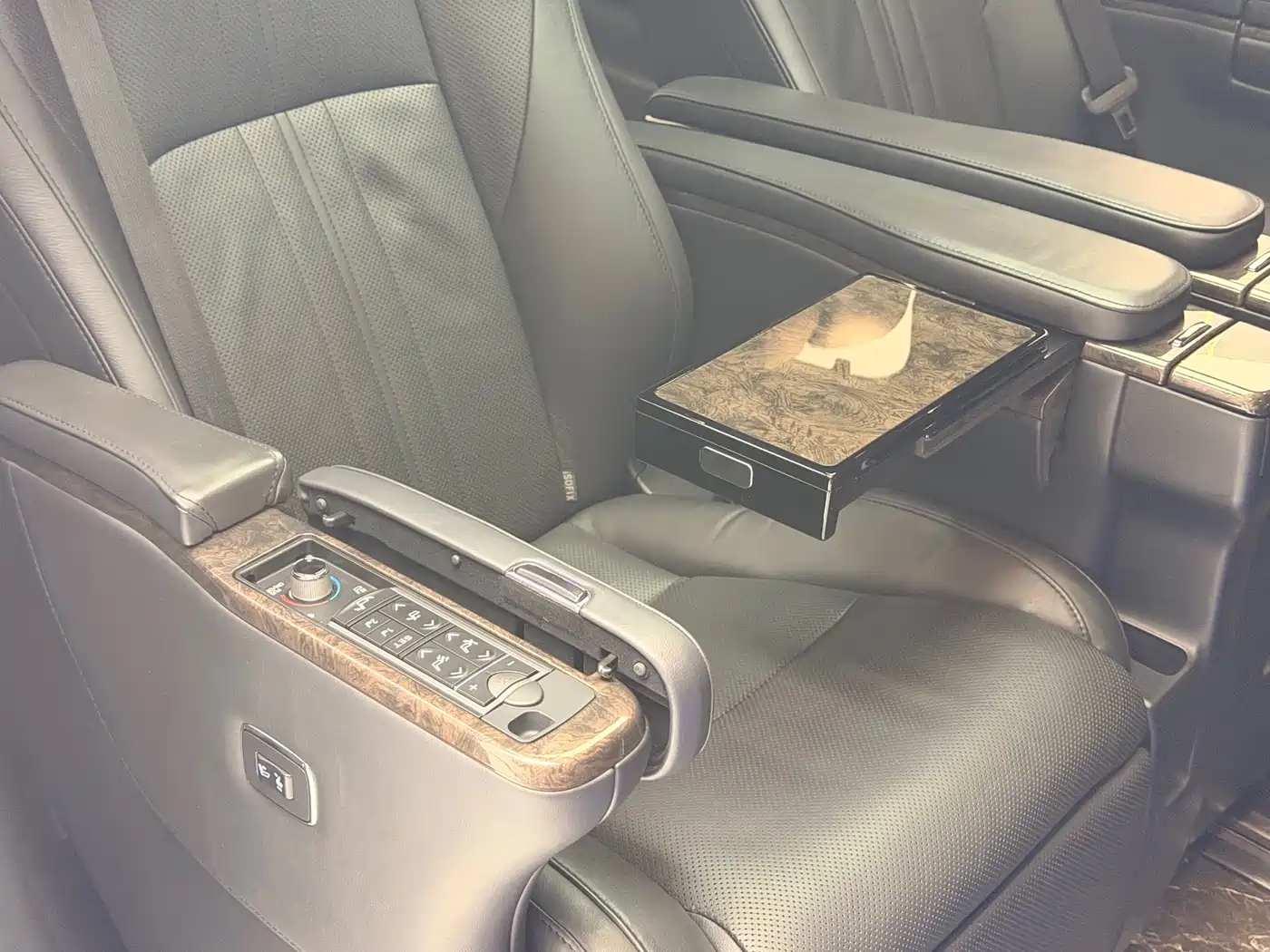 Toyota Alphard 2018 Facelift 3.5L Premium Edition фото 7