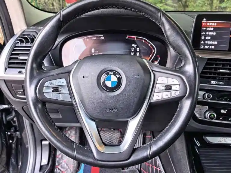 Фото 8 - BMW X3