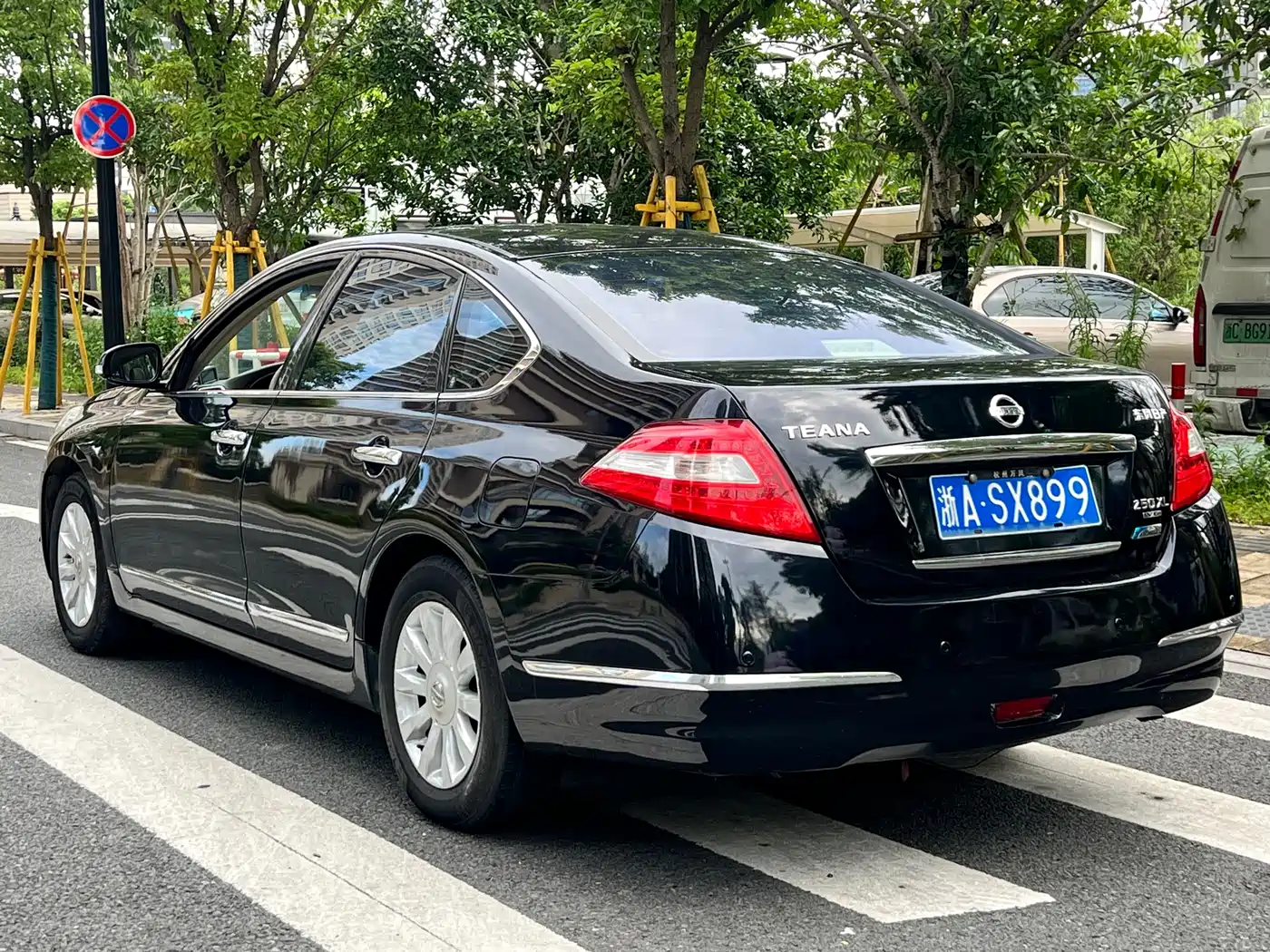 Nissan Teana 2010 2010 2.5L XL Anniversary Edition