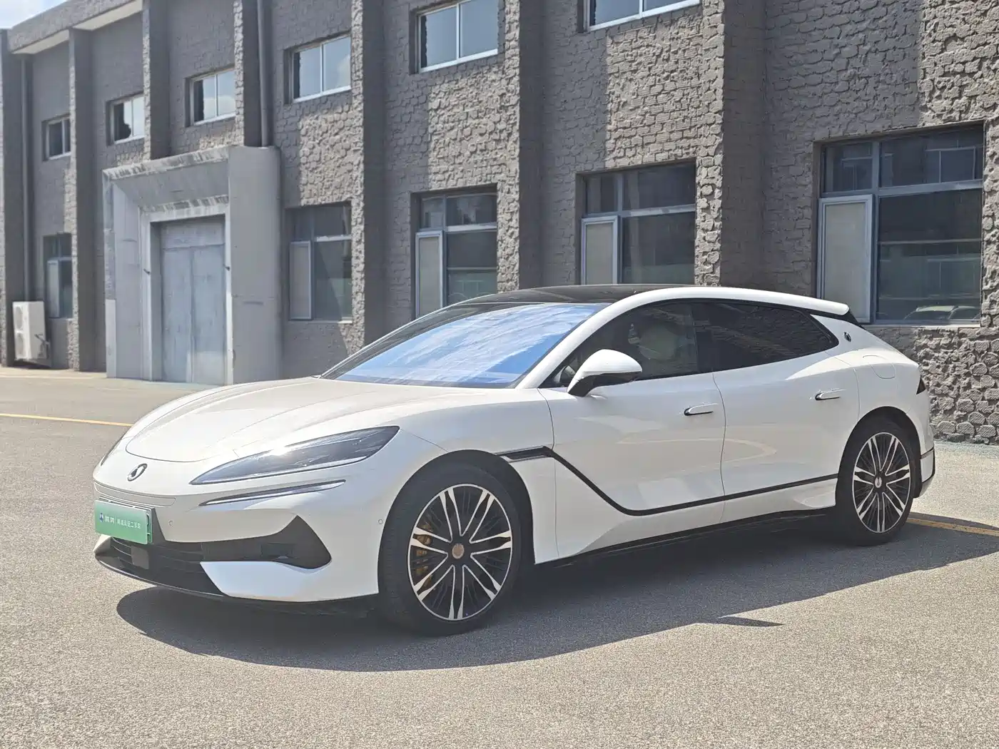 Denza Z9GT 2024 2024 1100 AWD Ultra Edition