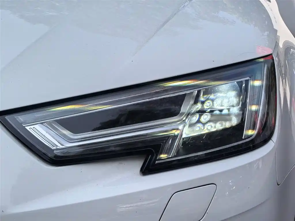 Audi A4L 2017 45 TFSI quattro Style Edition фото 21
