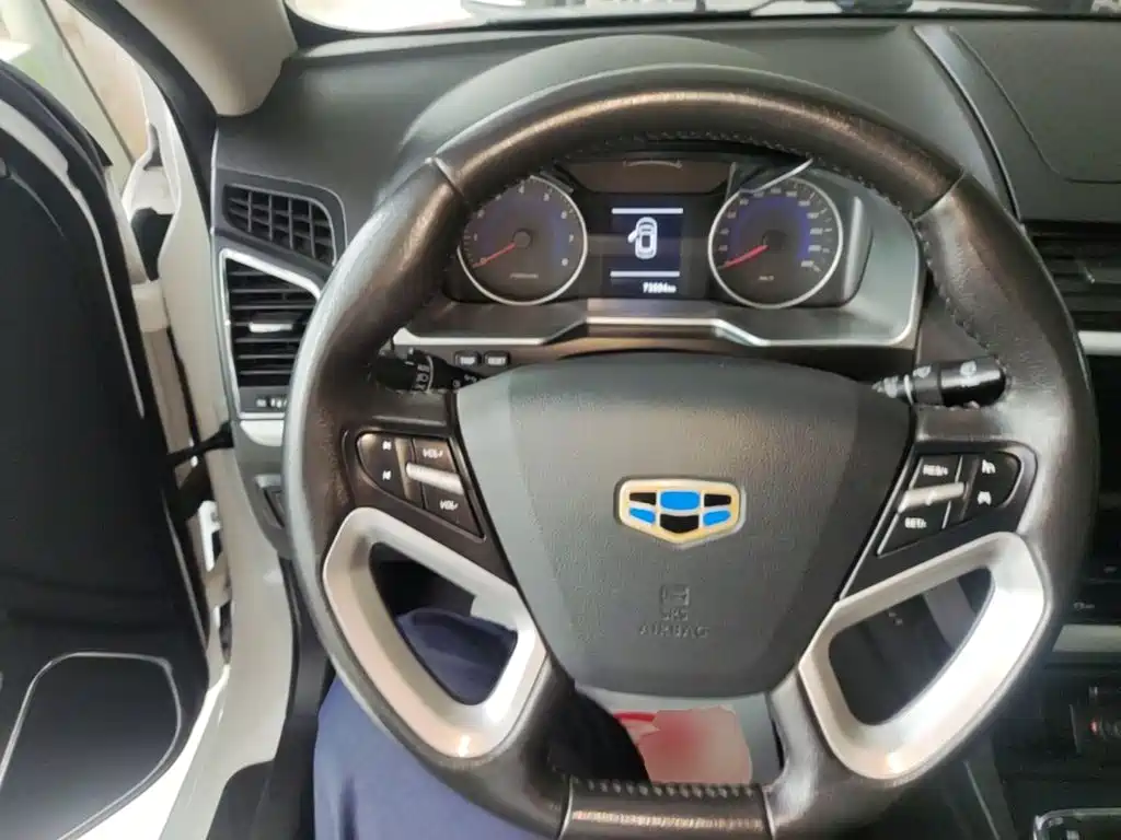 صورة 7 - Geely Emgrand
