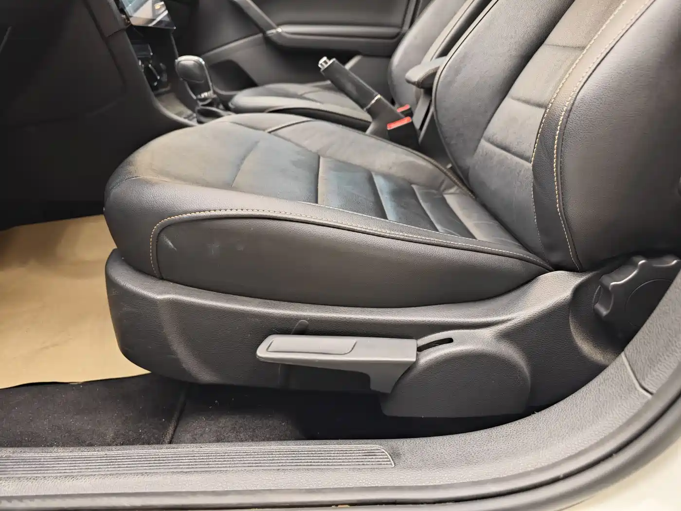 Volkswagen Bora 2018 1.5L Automatic Comfort фото 10