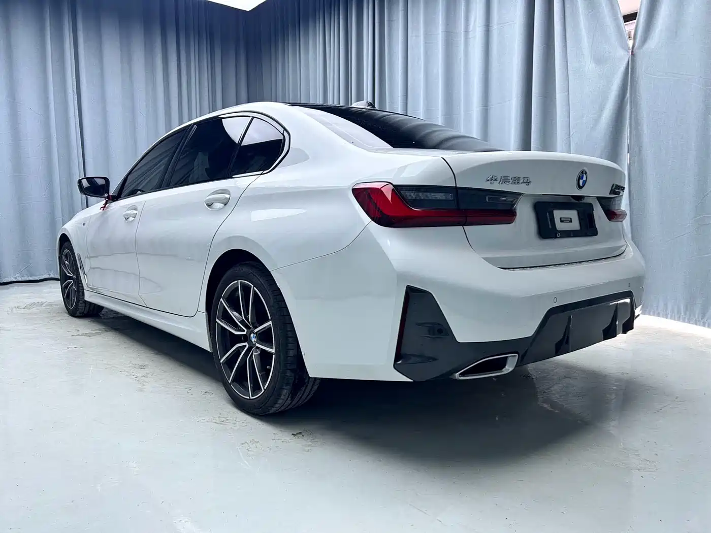 BMW 3-SERIES