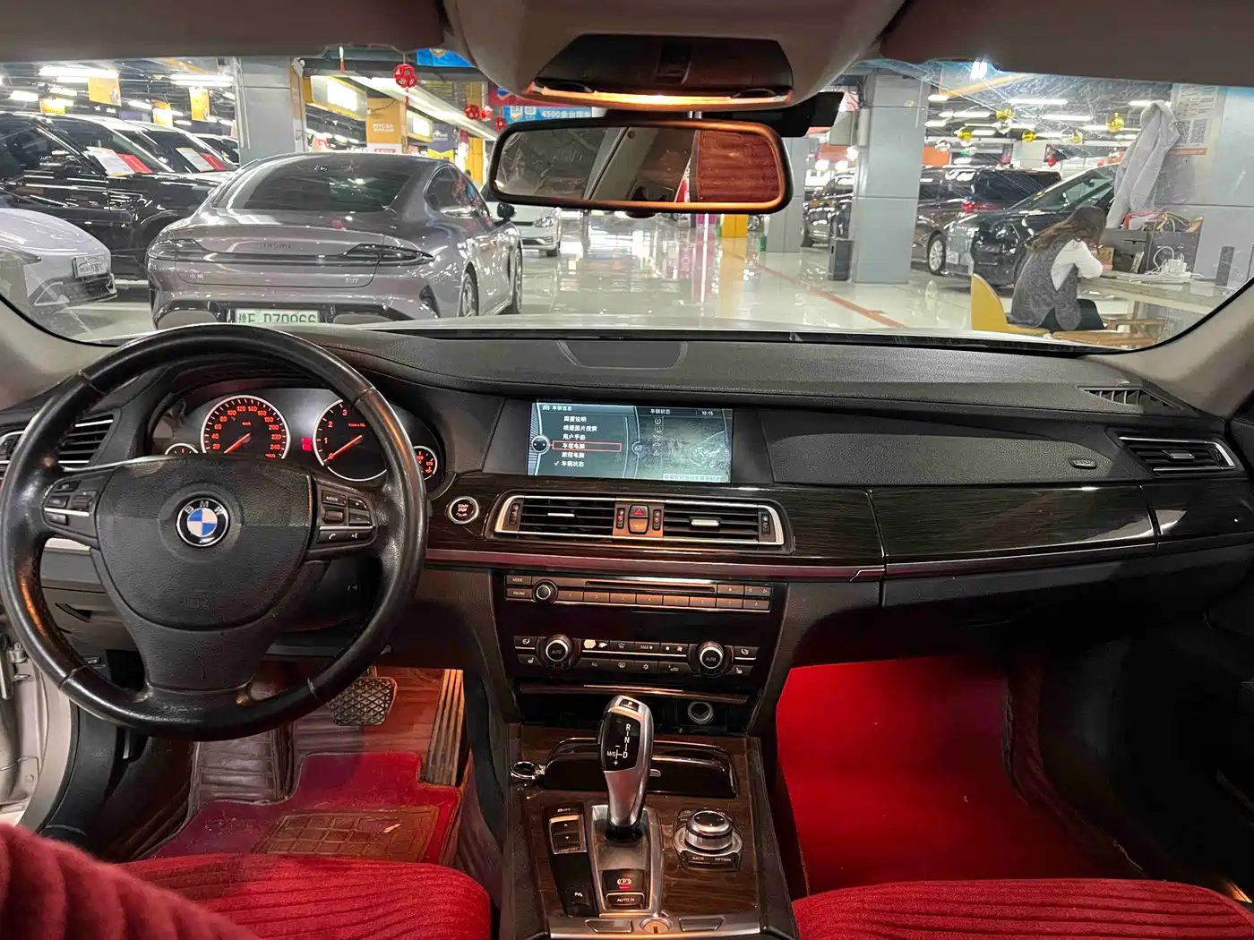 BMW 7 Series 2009 Model 740Li Leading Edition фото 8