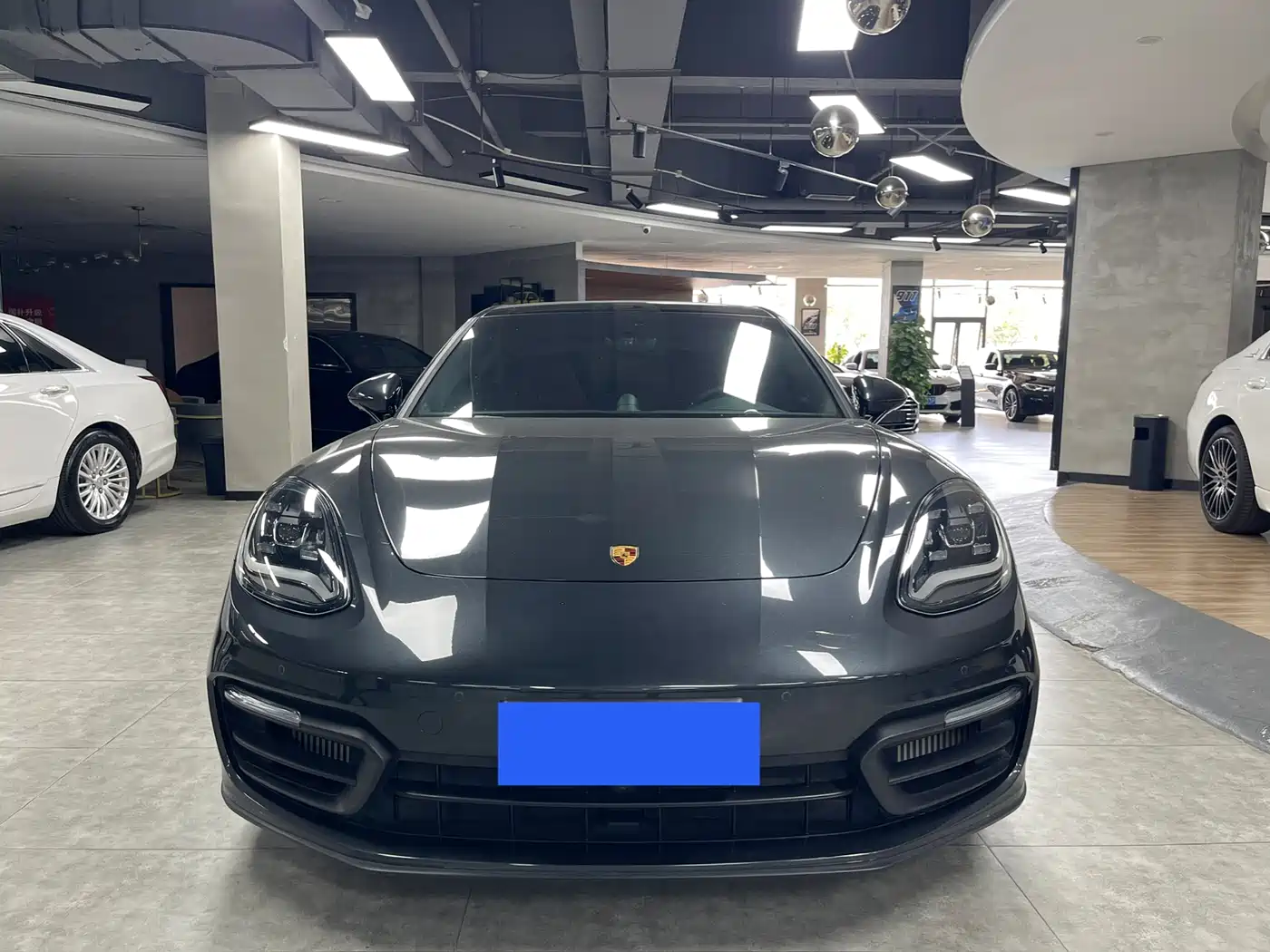 Porsche Panamera 2023 Panamera 2.9T Platinum Edition фото 3