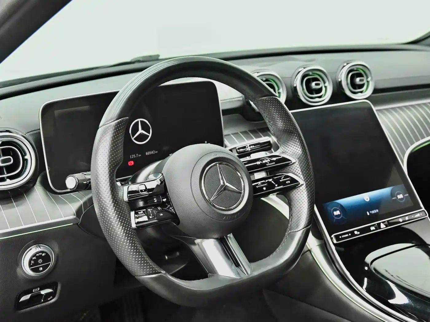Mercedes-Benz C-Class 2024 C 260 L Sport фото 16