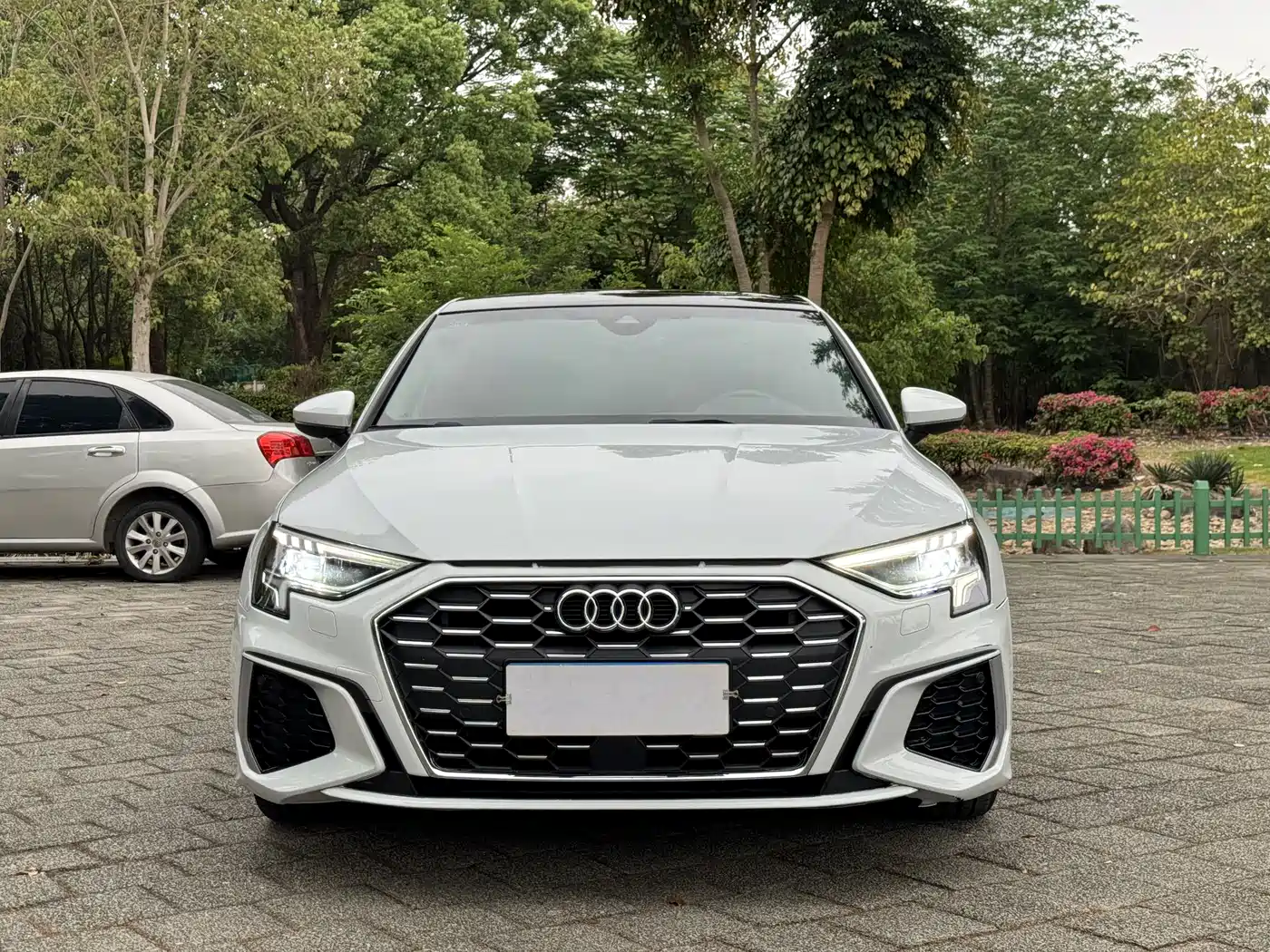Audi A3 2021 Sportback 35 TFSI Premium Life Edition фото 2